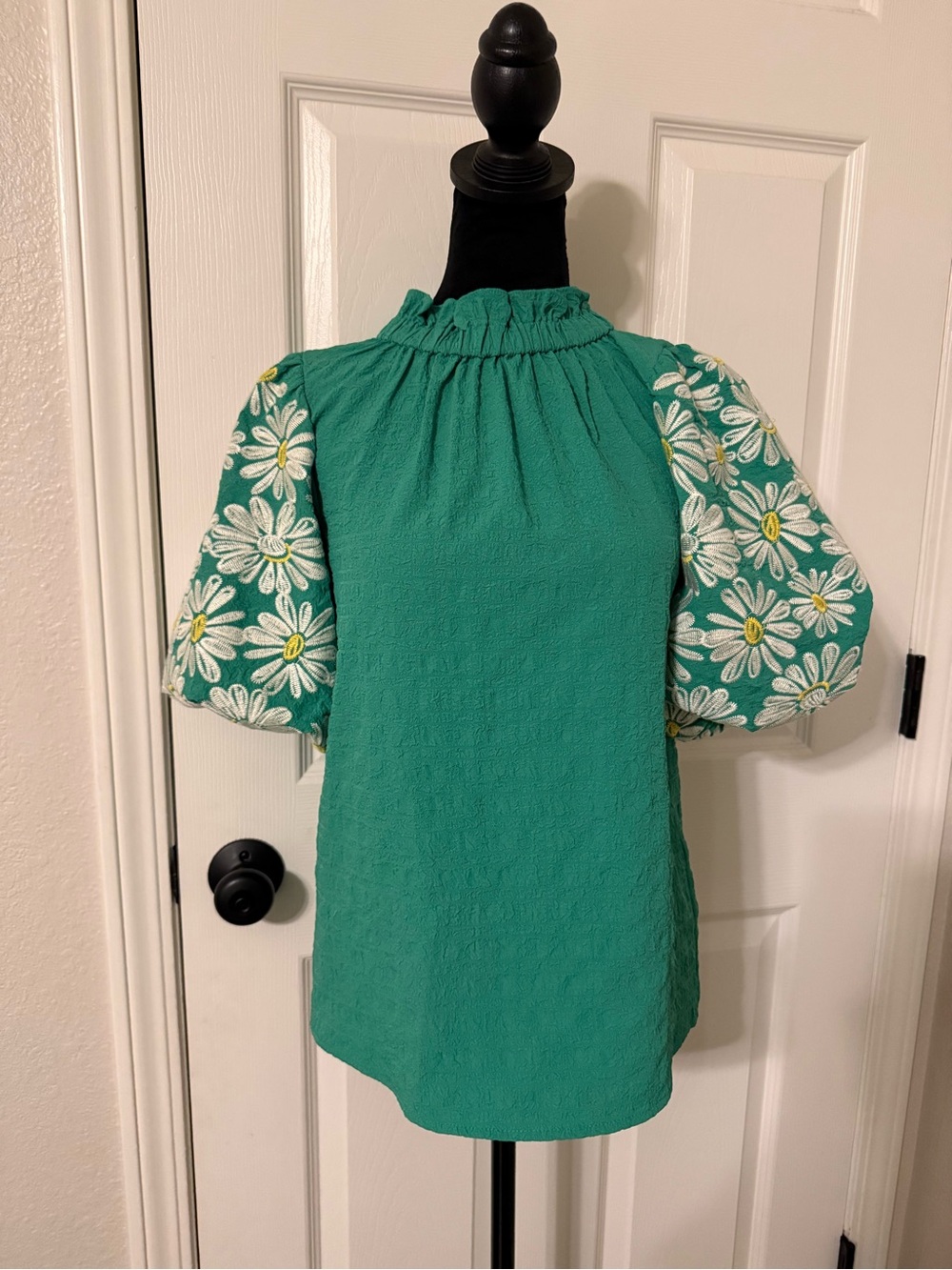 THML Emerald Green Puff Sleeve Daisy Embroidered Blouse